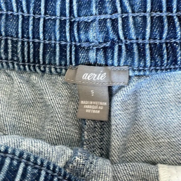 Aerie raw hem two-tone denim shorts (size S) - Picture 3 of 4